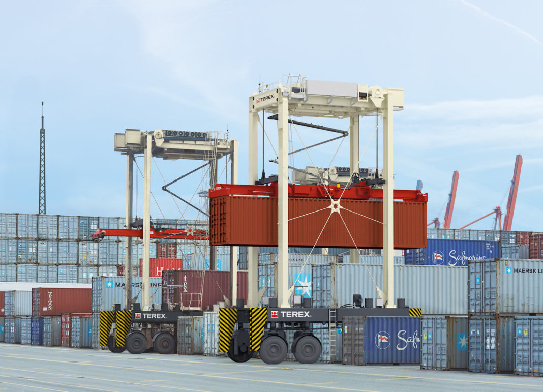 TEREX PORT SOLUTIONS PER IL PORTO DI AUCKLAND - Sollevare - Nuova Zelanda Porto di Auckland straddle carrier TEREX PORT SOLUTIONS - Logistica News Porti