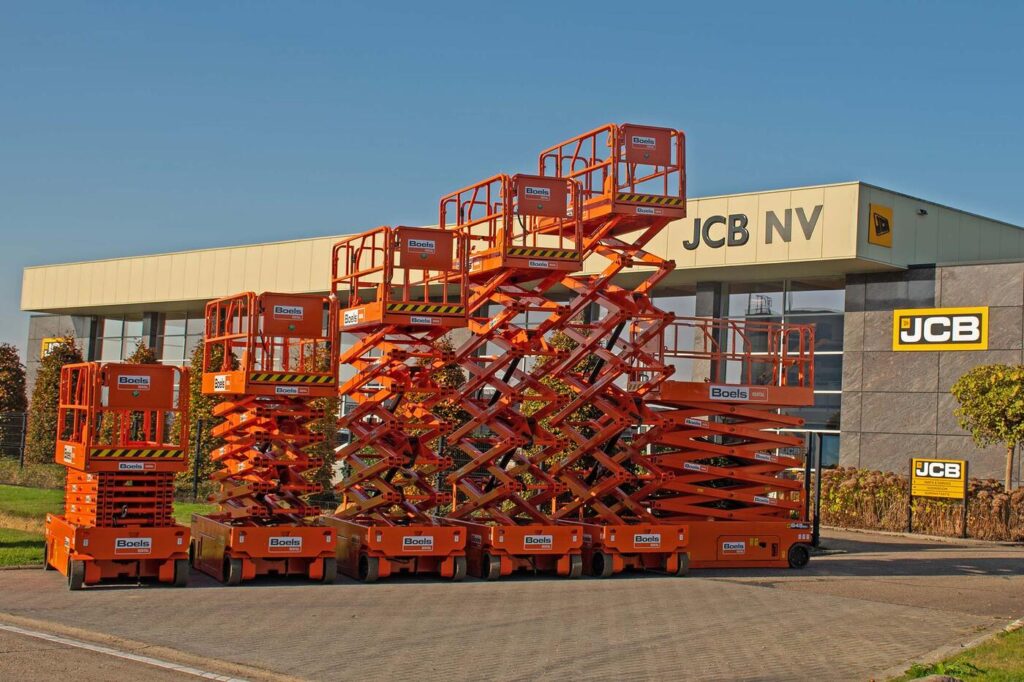 ordine mezzi JCB Boels