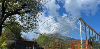 “Forbici verdi” Imer in serra a Menaggio insieme al rotativo Magni da 5 ton. Fornitura Eurotecno