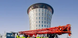 Mammoet riceve la prima Liebherr LTM 1150-5.4E a trazione elettrica