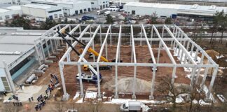 Tadano, procede a pieno ritmo la costruzione del nuovo centro ricambi in Germania