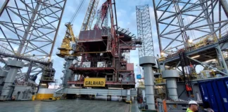 I carrelli Enerpac ETR sulla jack-up Obana nel decommissioning offshore