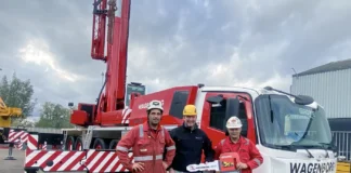 Una Grove GMK5250XL-1 per il sollevamento heavy-duty di Wagenborg Nedlift