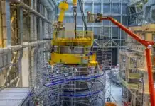 Enerpac SyncHoist per il solenoide centrale di ITER