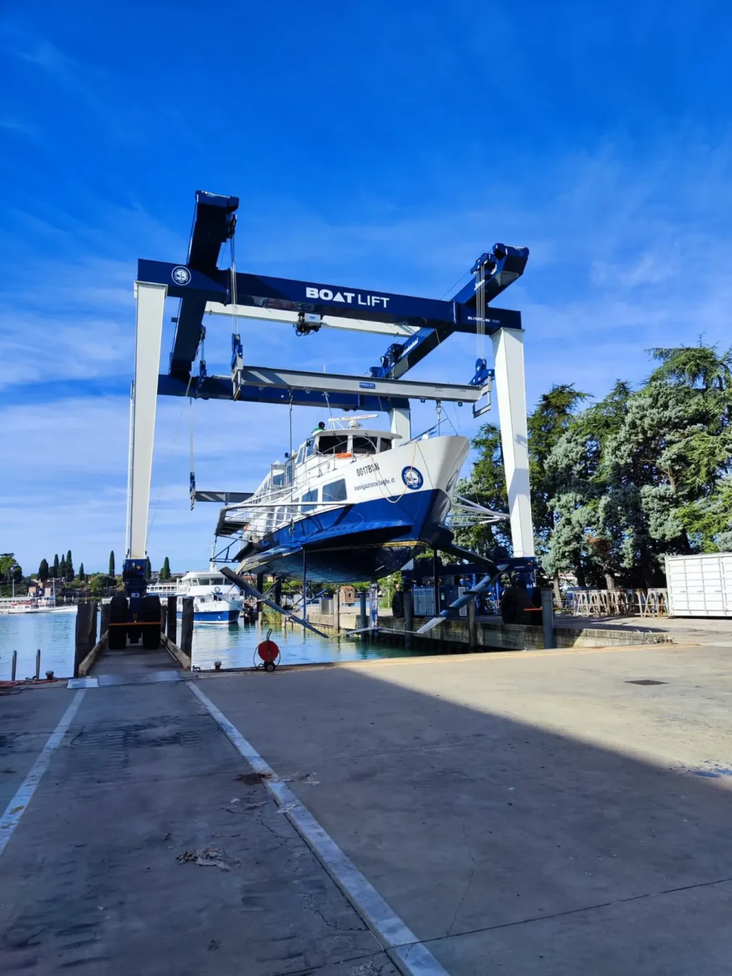 Boat Lift Mec Gru